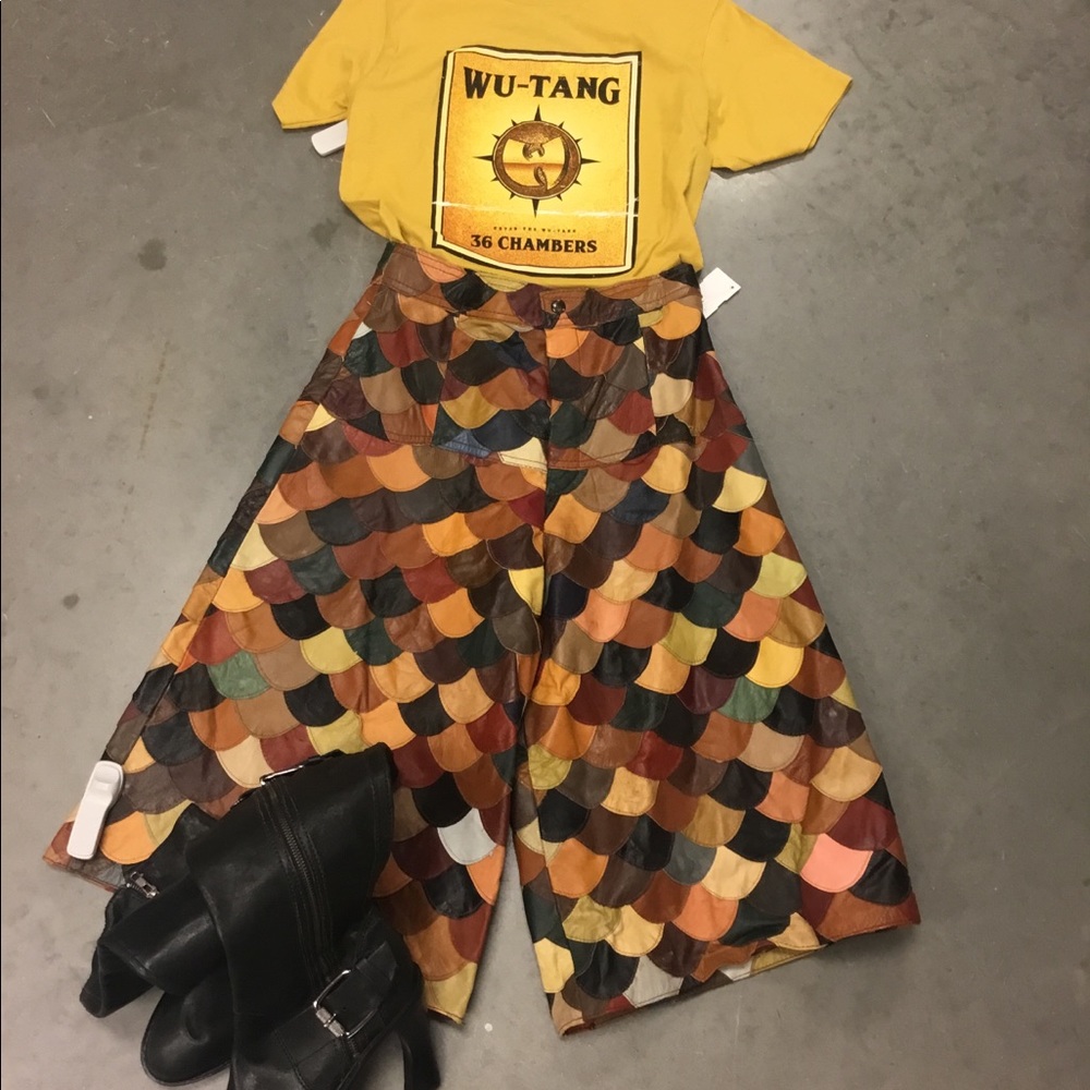 💛PATCHED EM’ UP VINTAGE🧡 - Picture 1 of 5